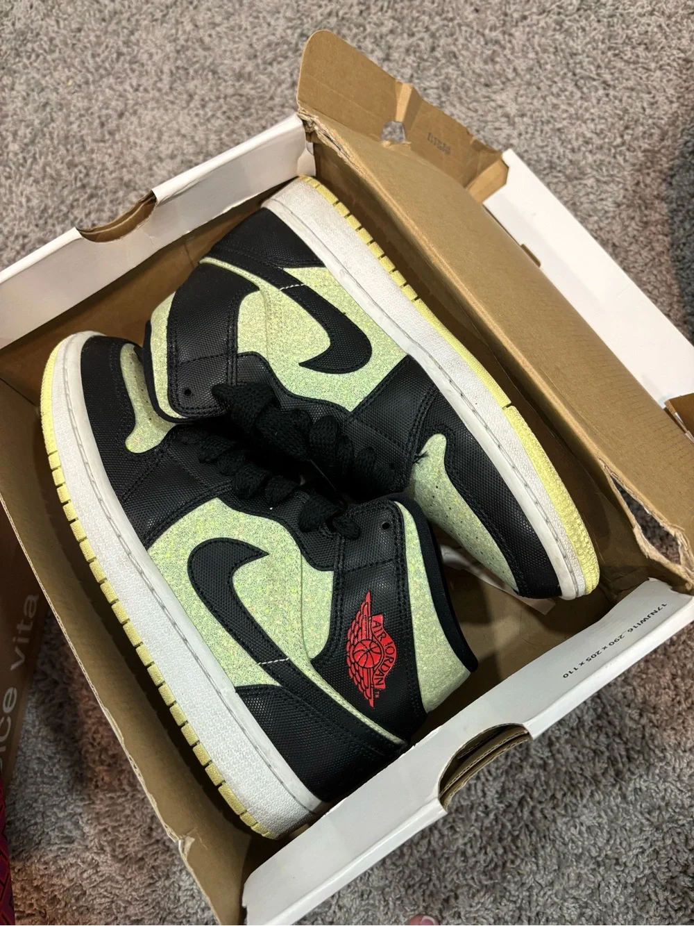 Nike Women Black and Green High-Top Sneakers